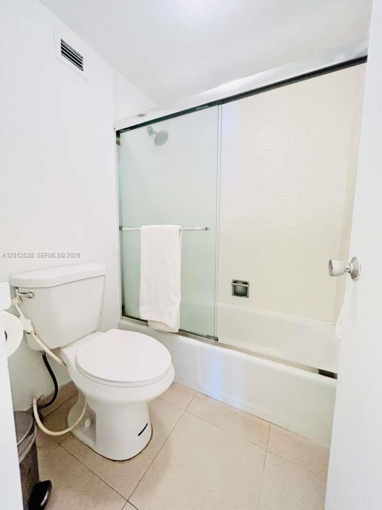 100 Lincoln Rd # 1009, Miami Beach FL 33139 — 7