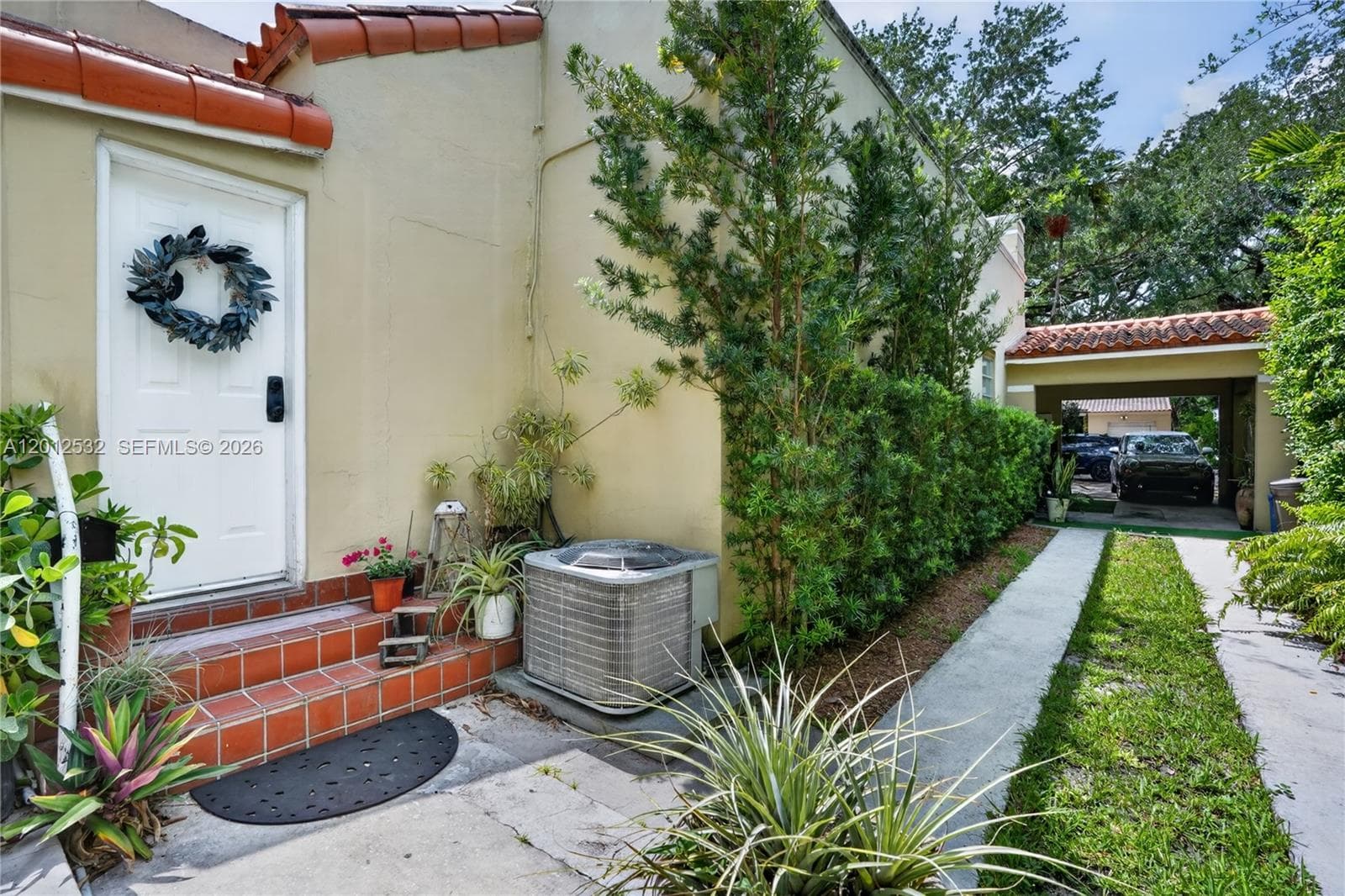 STUDIO SAN MIGUEL Rear, Coral Gables FL 33134 — 2