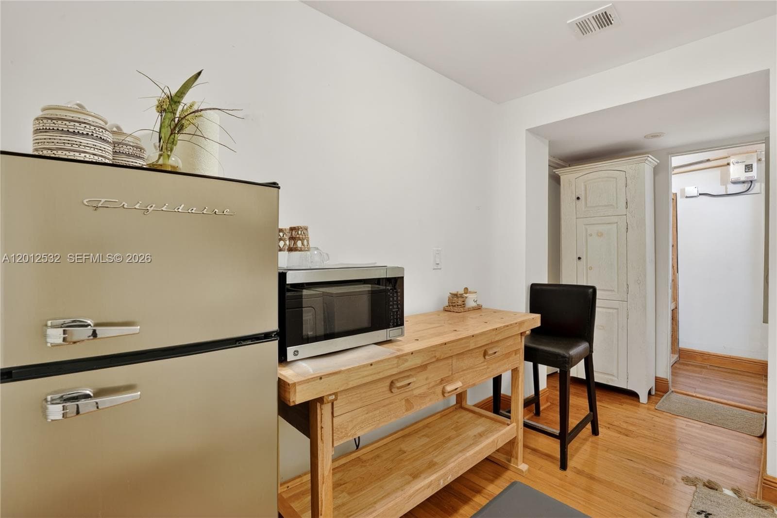 STUDIO SAN MIGUEL Rear, Coral Gables FL 33134 — 7