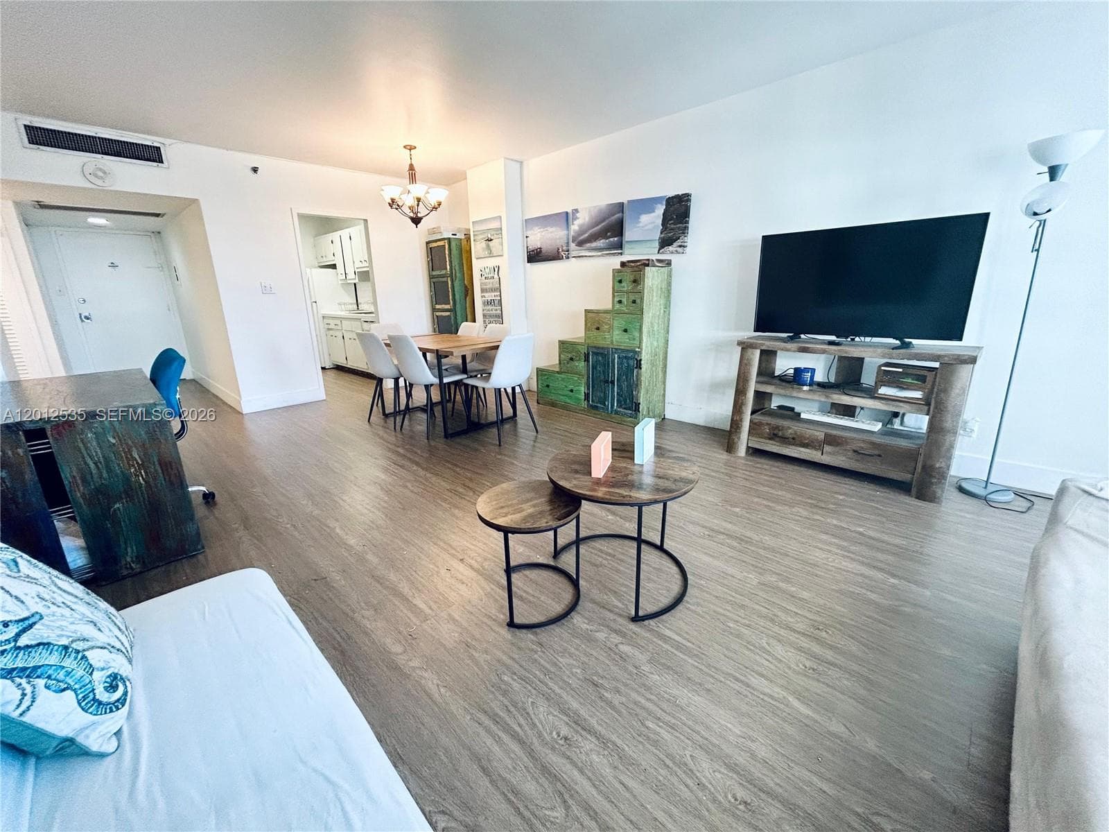 100 Lincoln Rd # 922, Miami Beach FL 33139 — 1