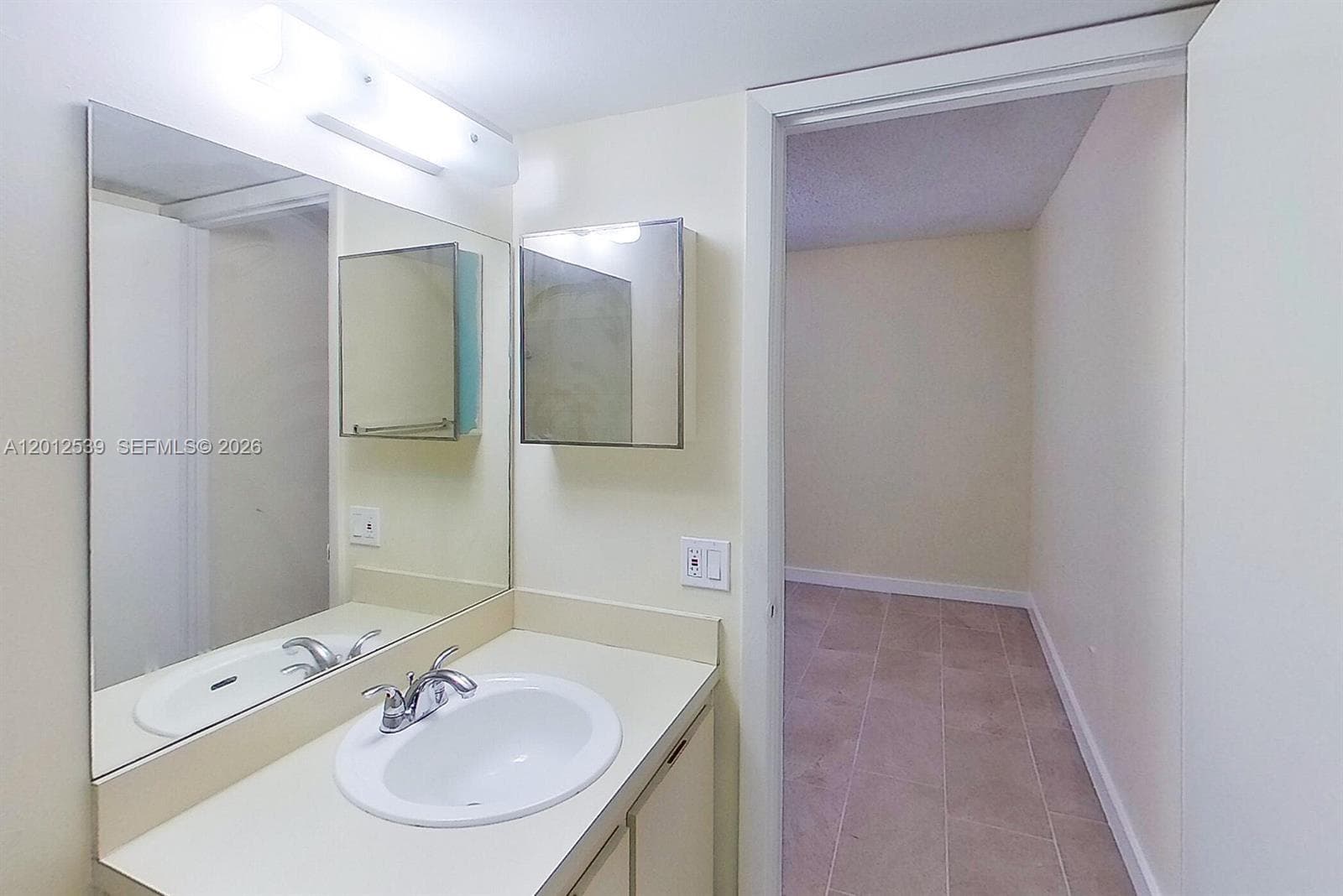 2020 NW 119th St # 1121, Miami FL 33167 — 40