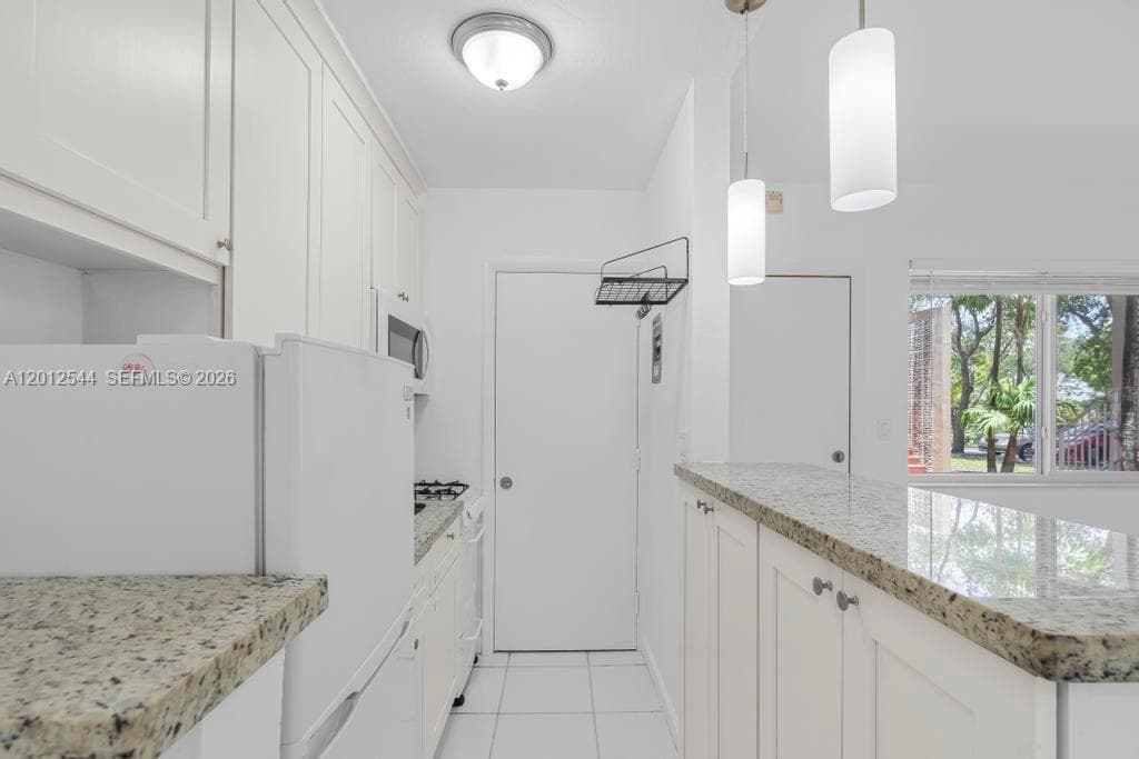 6330 SW 79th St # 2, South Miami FL 33143 — 11