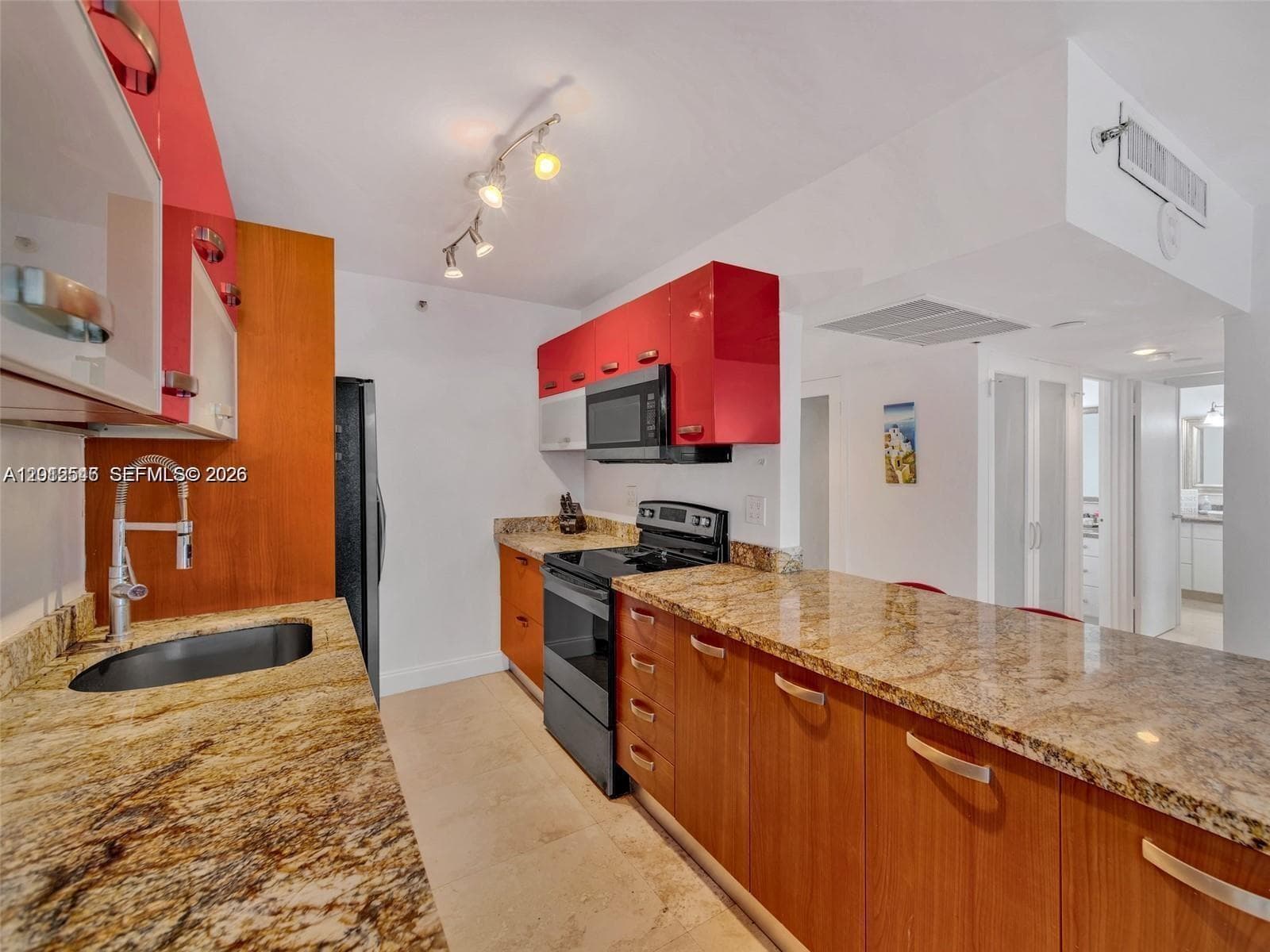 100 Lincoln Rd # 308, Miami Beach FL 33139 — 4