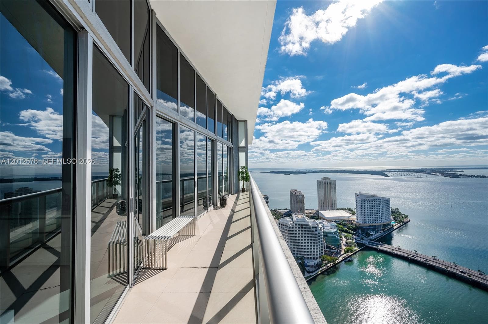 495 Brickell Ave # 4103, Miami FL 33131 — 17
