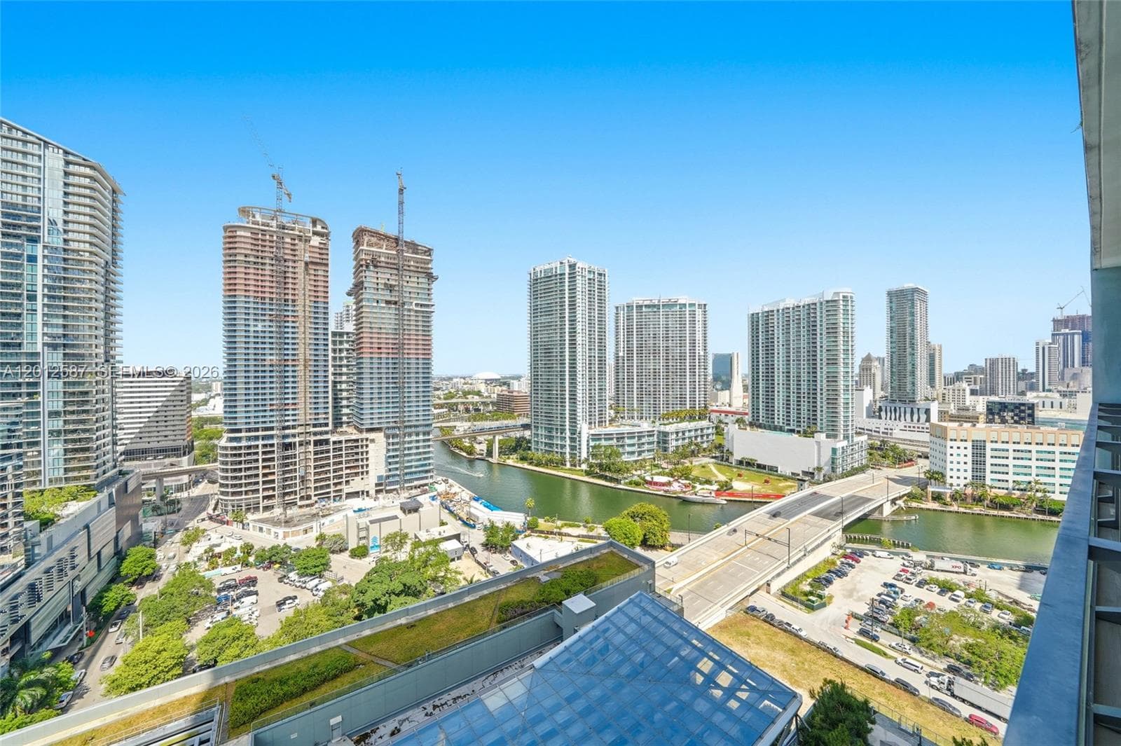 68 SE 6th St # 1904, Miami FL 33131 — 24