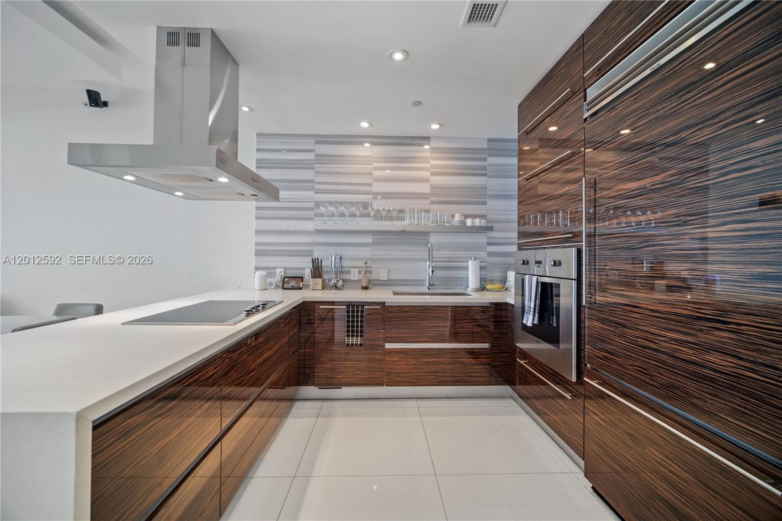 1100 Biscayne Blvd # 5802, Miami FL 33132 — 5