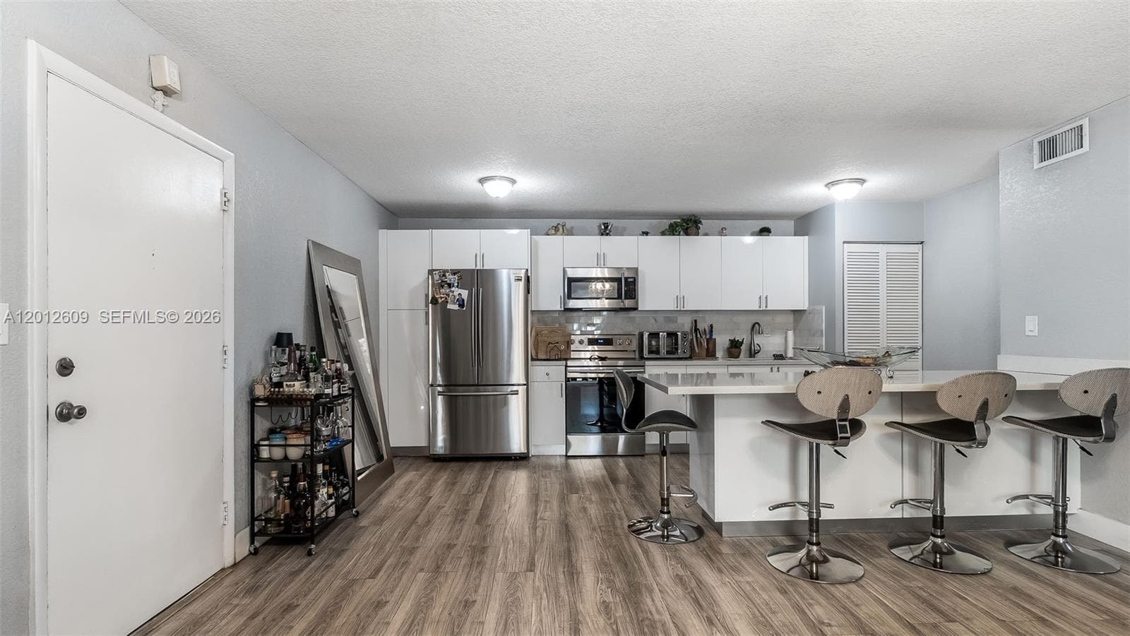 7208 Fairway Dr # I9, Miami Lakes FL 33014 — 3