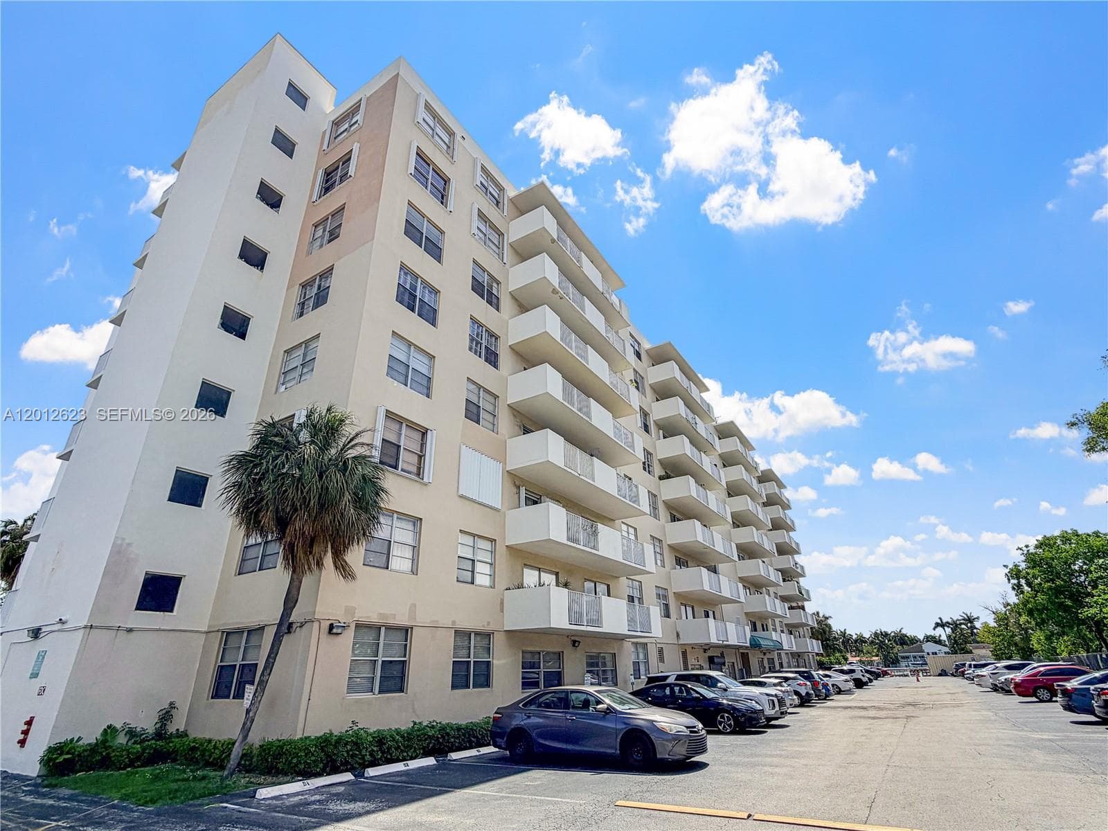 1455 N Treasure Dr # 6H, North Bay Village FL 33141 — 32