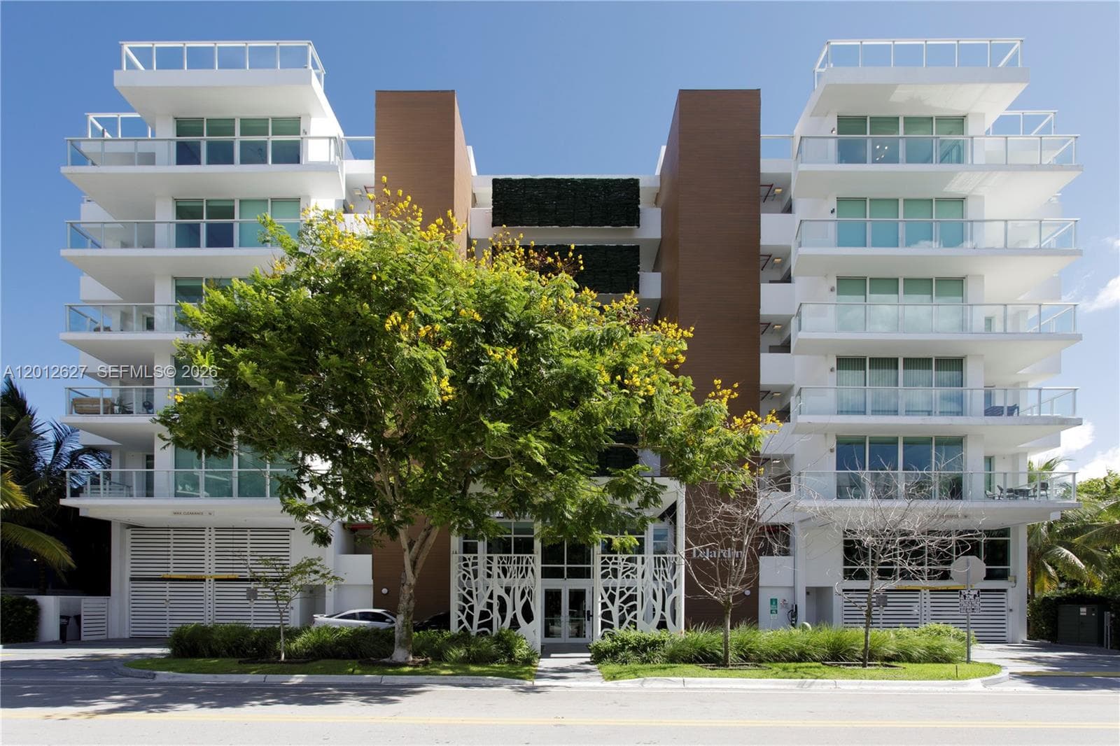 1150 102nd St # 706, Bay Harbor Islands FL 33154 — 33