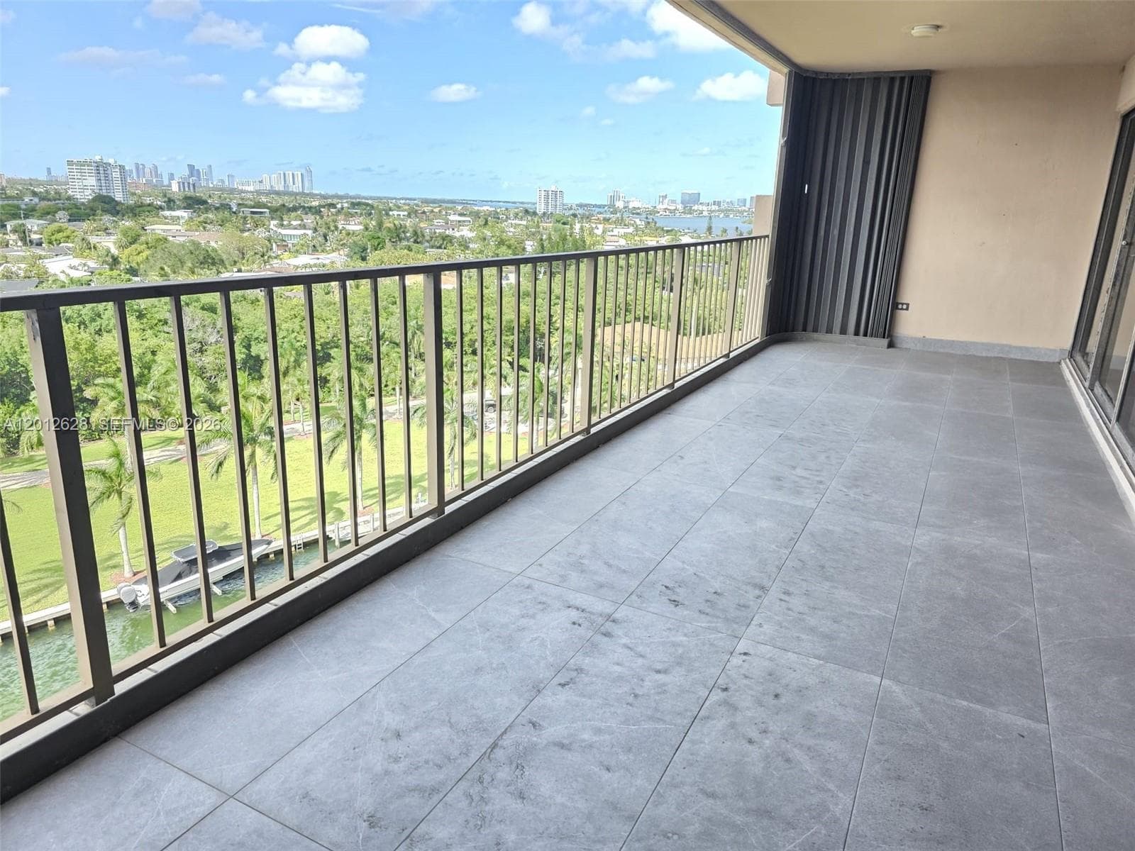 1800 NE 114th St # 1101, Miami FL 33181 — 1