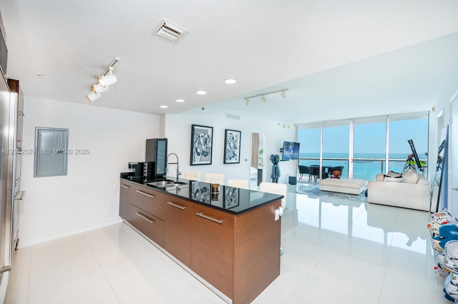 465 E Brickell Ave # 5305, Miami FL 33131 — 12