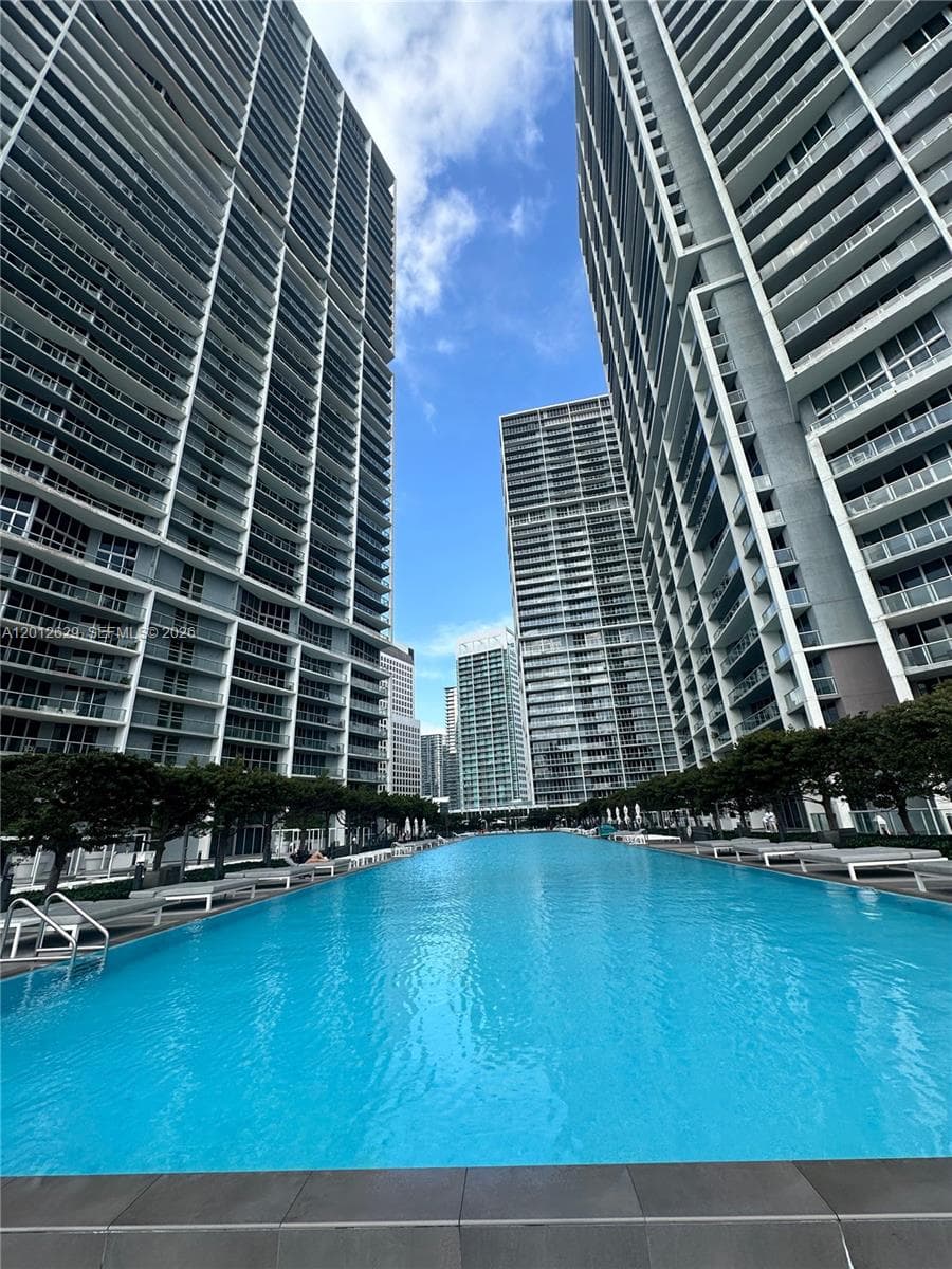 465 E Brickell Ave # 5305, Miami FL 33131 — 28