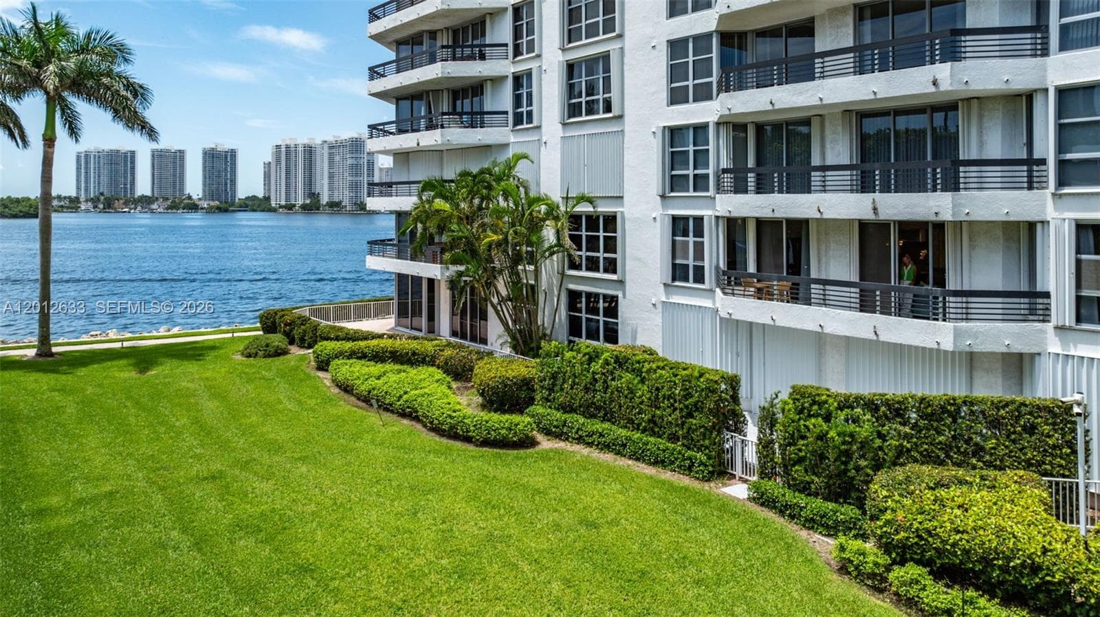 3530 Mystic Pointe Dr # 214, Aventura FL 33180 — 13