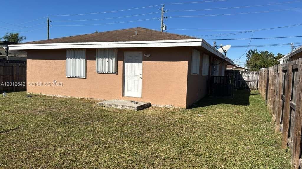 455 NW 14th St, Florida City FL 33034 — 32