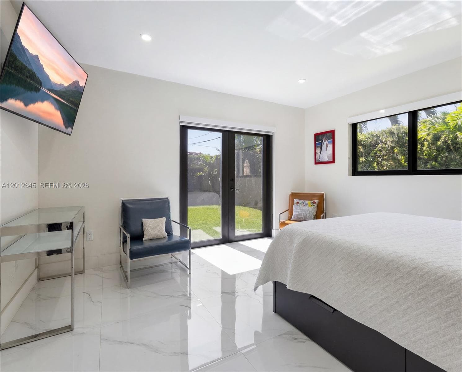 1549 Zuleta Ave, Coral Gables FL 33146 — 17