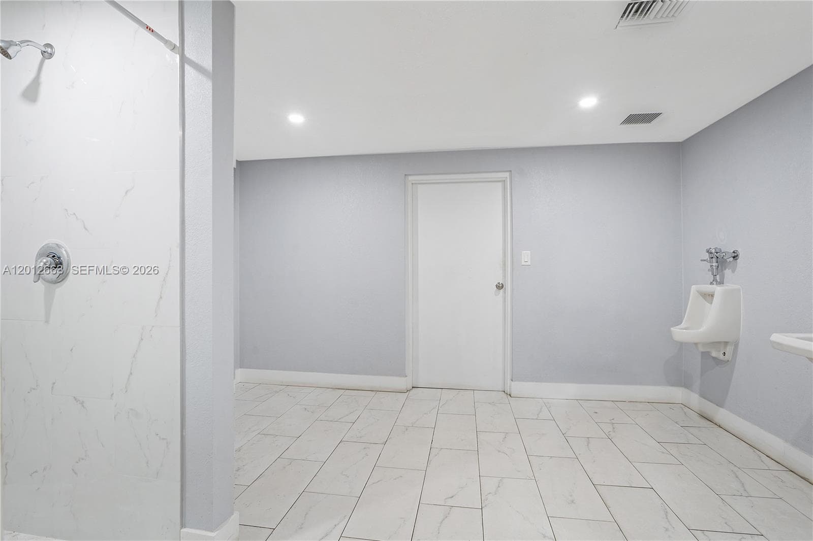4670 W 13th Ln # 411, Hialeah FL 33012 — 23