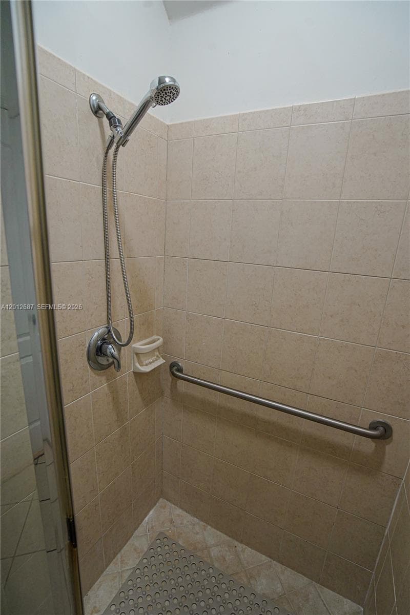 1751 SW 154th Path, Miami FL 33185 — 26