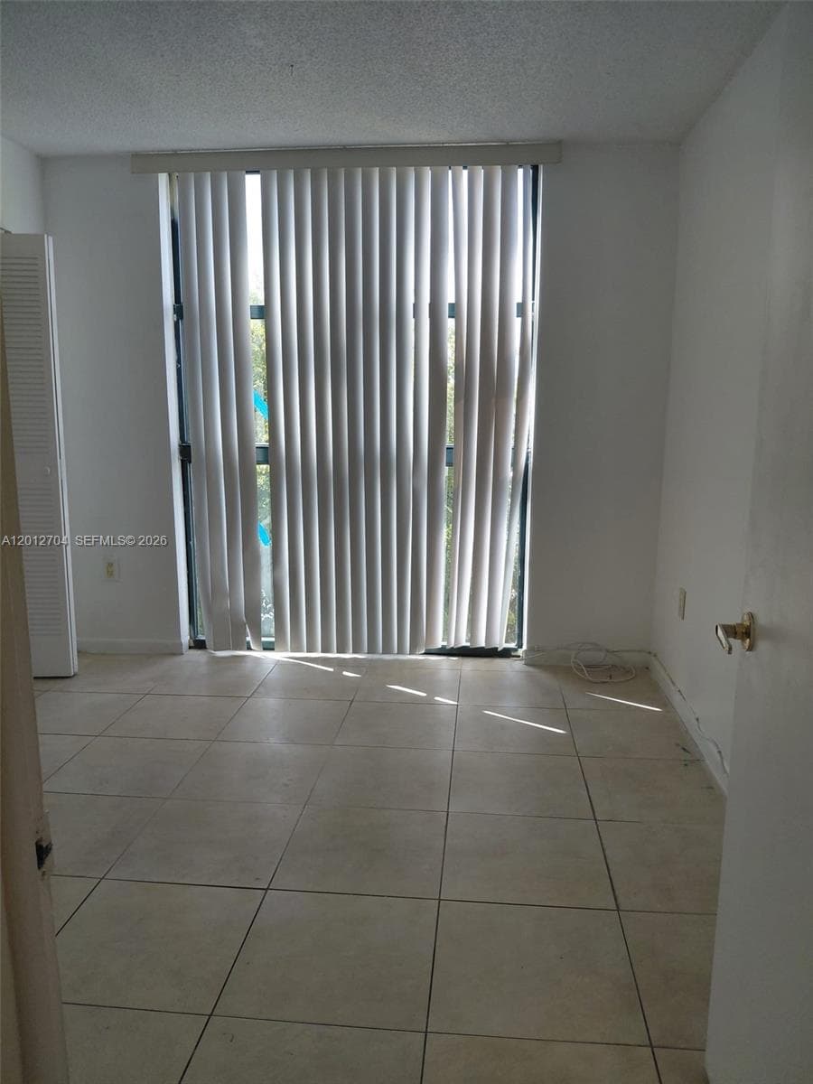11790 SW 18th St # 3, Miami FL 33175 — 1