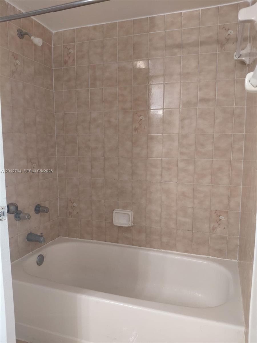 11790 SW 18th St # 3, Miami FL 33175 — 11