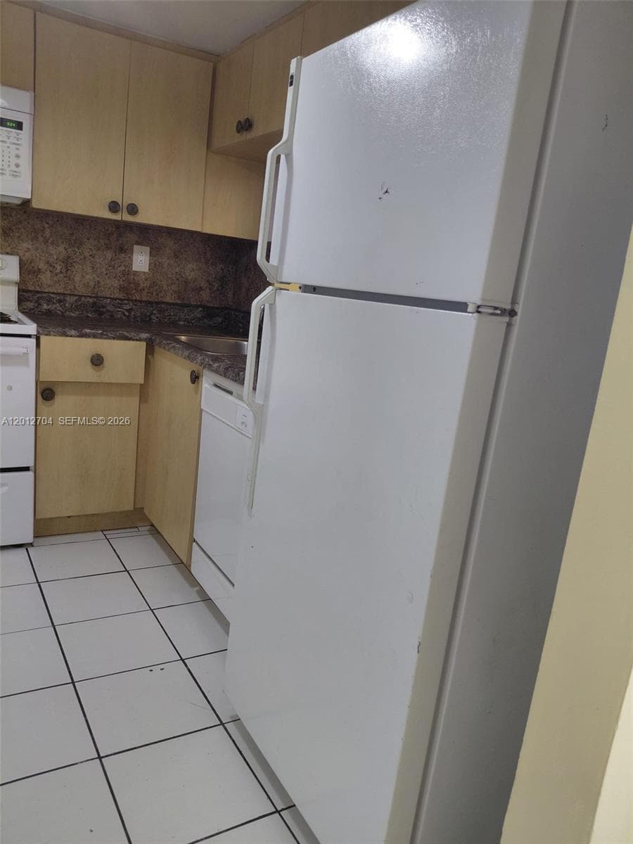 11790 SW 18th St # 3, Miami FL 33175 — 8