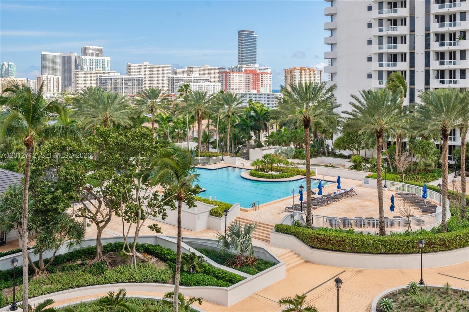 21205 YACHT CLUB DR # 805, Aventura FL 33180 — 23