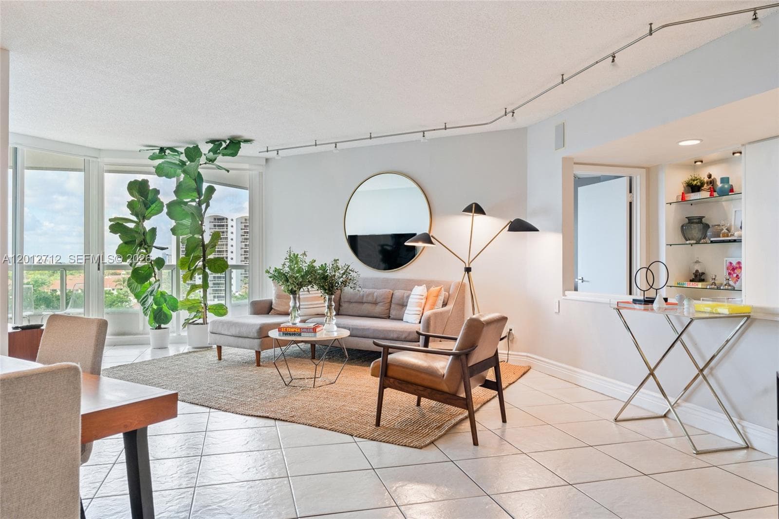 21205 YACHT CLUB DR # 805, Aventura FL 33180 — 4