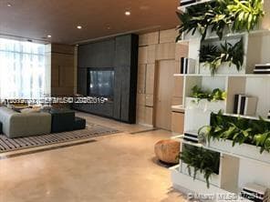 55 SW 9th St # 2504, Miami FL 33130 — 14