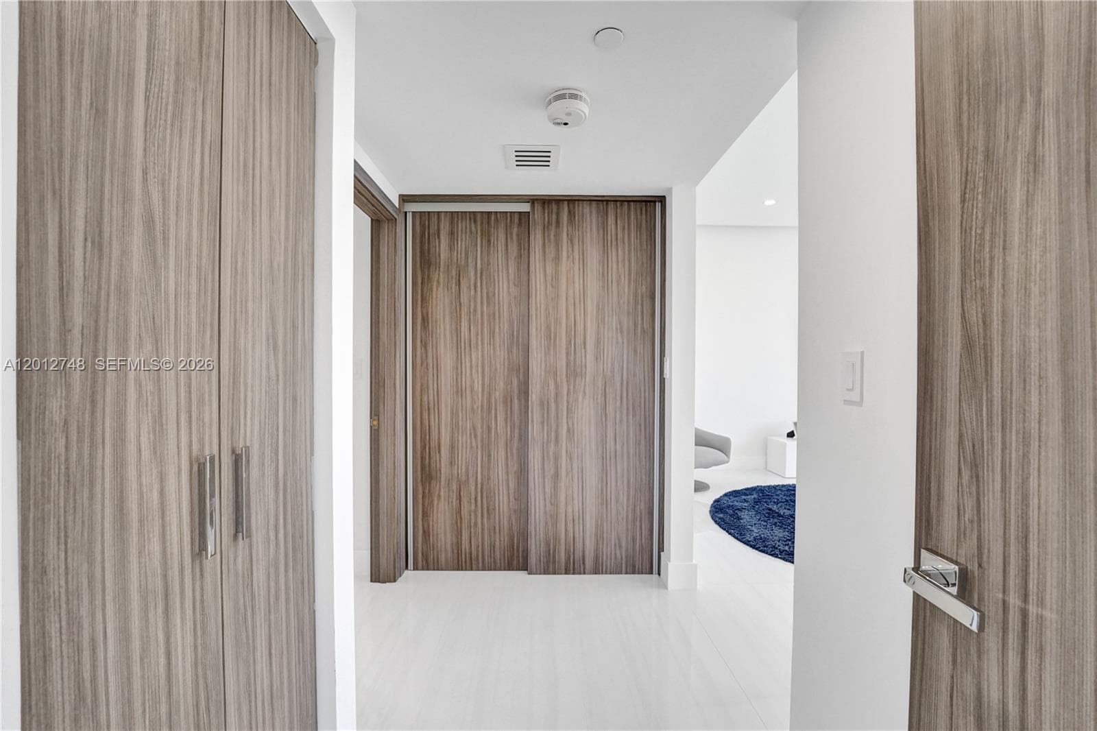20281 E Country Club Dr, Aventura FL 33180 — 52