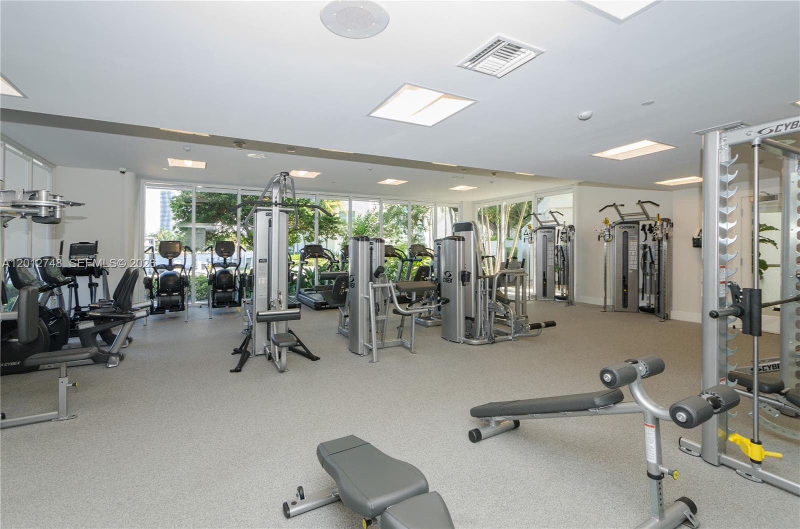 20281 E Country Club Dr, Aventura FL 33180 — 67