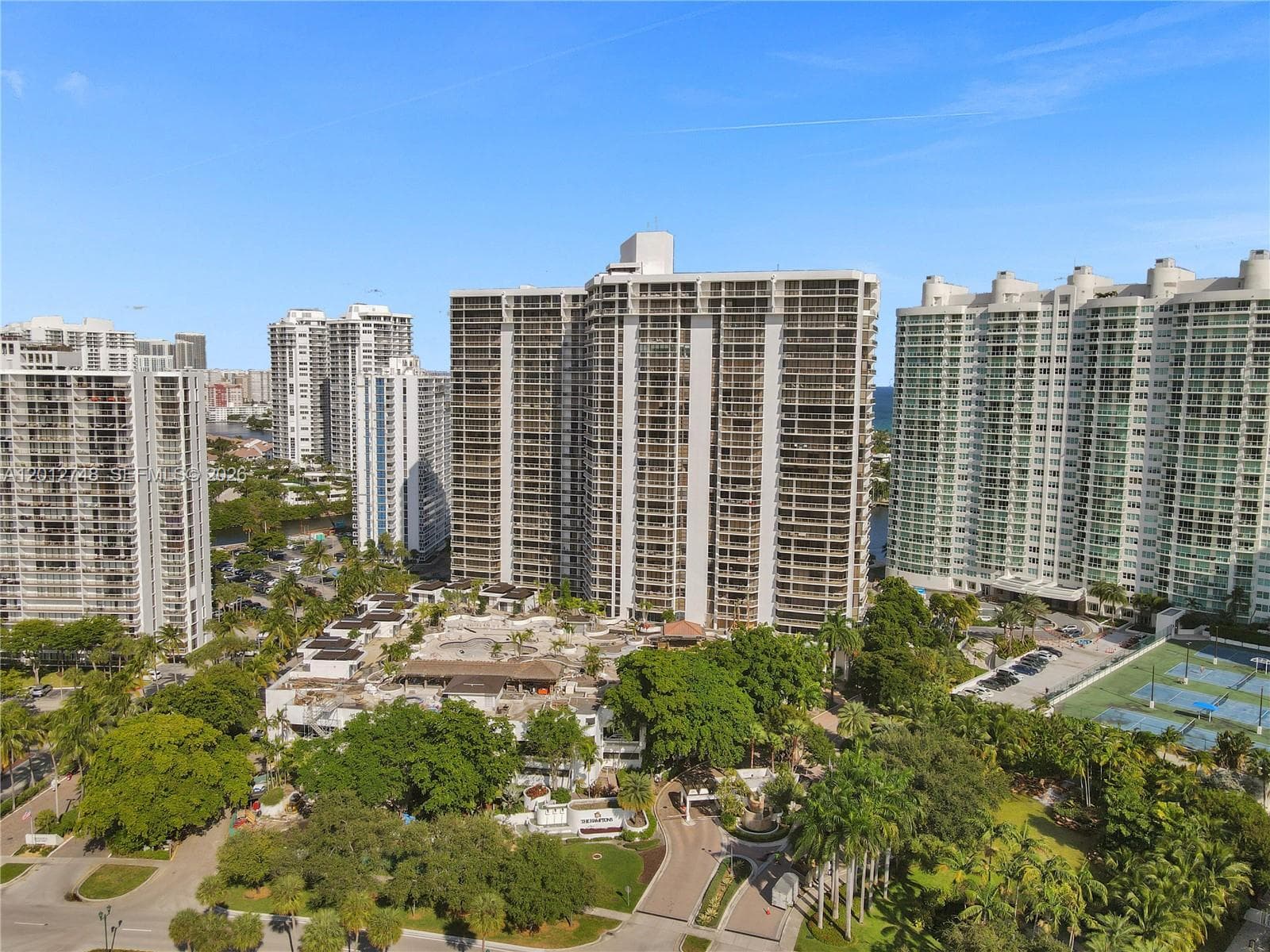 20281 E Country Club Dr, Aventura FL 33180 — 80