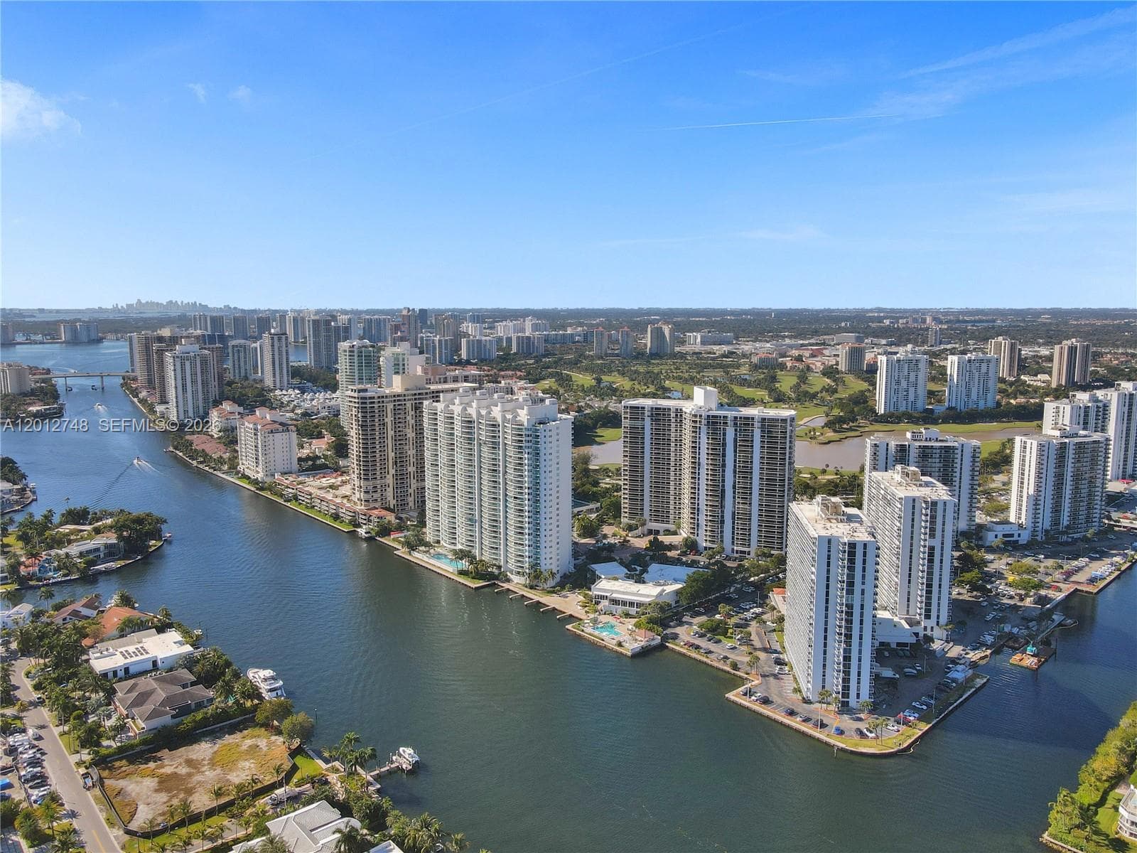 20281 E Country Club Dr, Aventura FL 33180 — 79