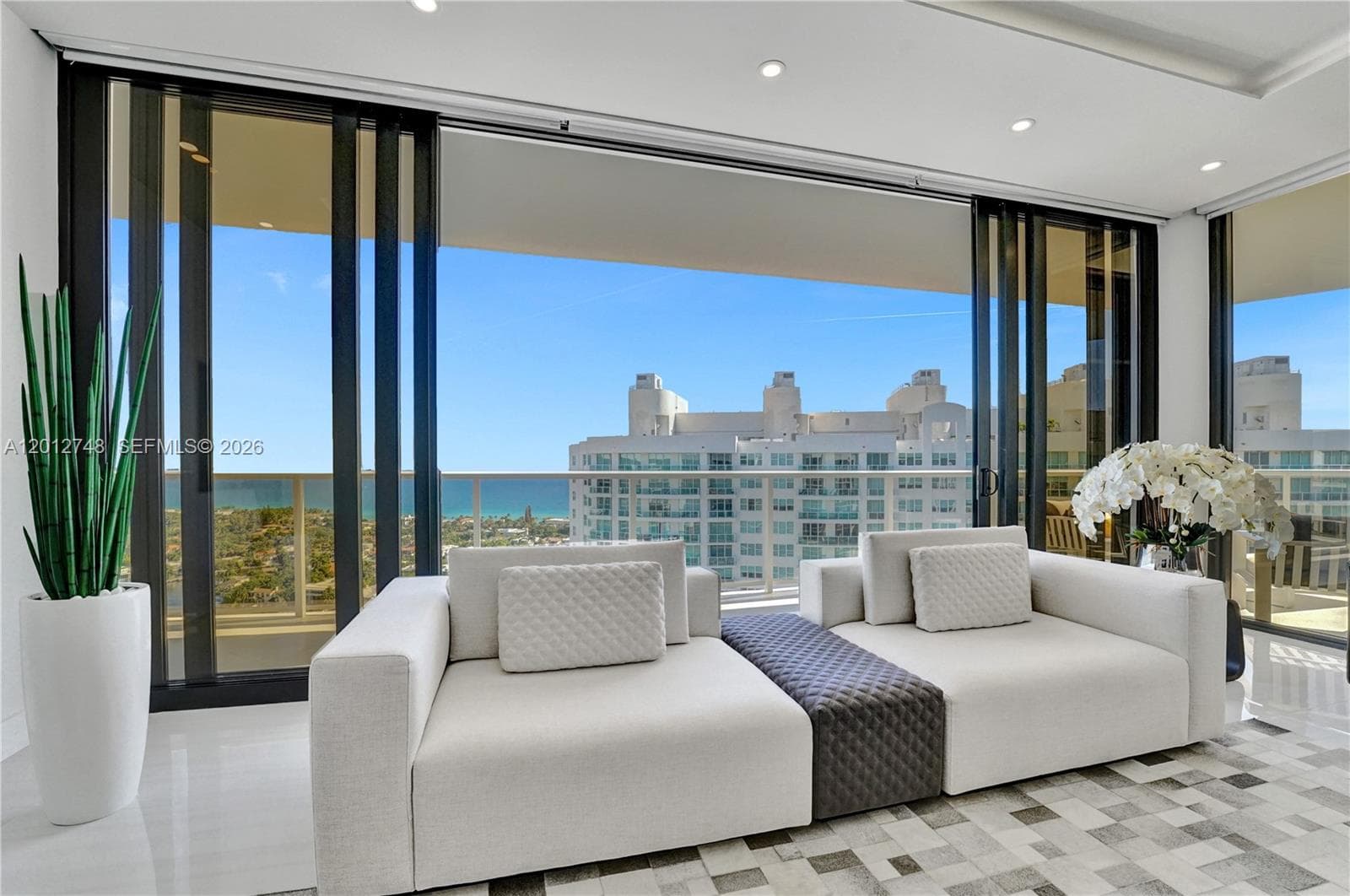 20281 E Country Club Dr, Aventura FL 33180 — 40