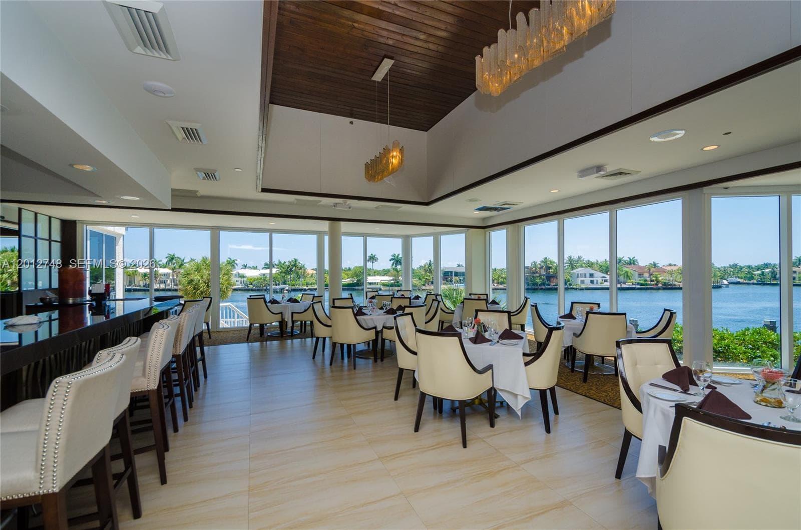 20281 E Country Club Dr, Aventura FL 33180 — 64