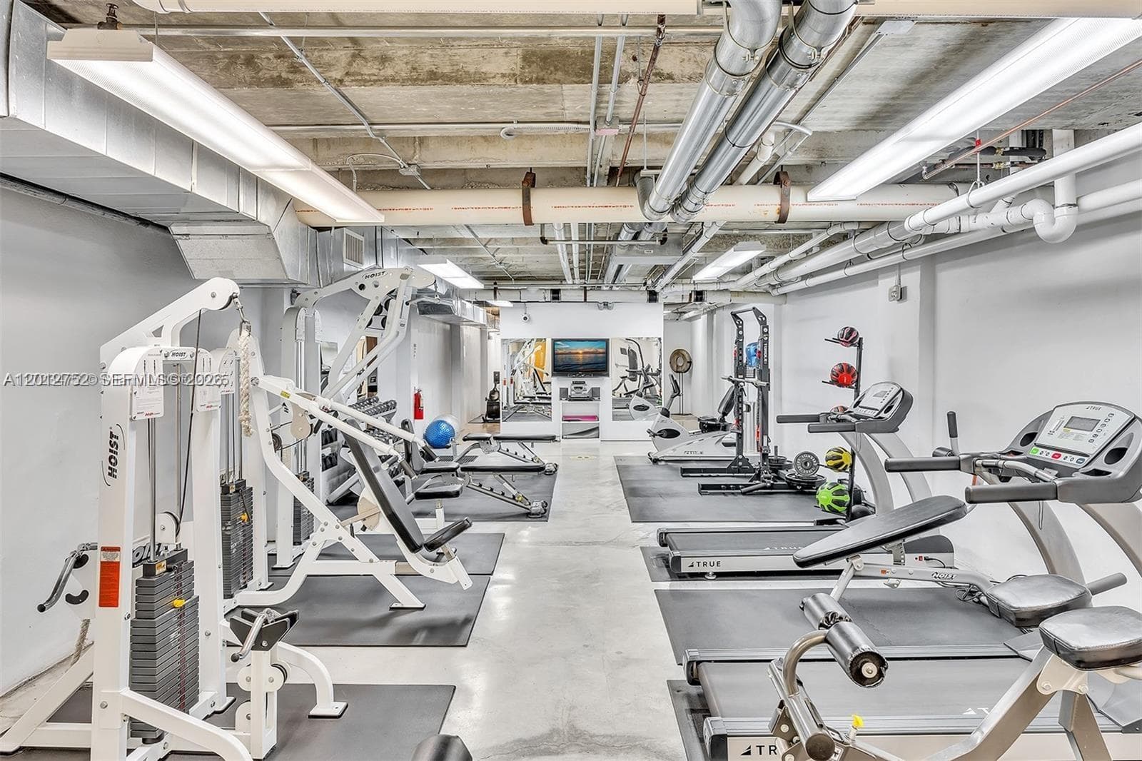 8101 Biscayne Blvd # 410, Miami FL 33138 — 6