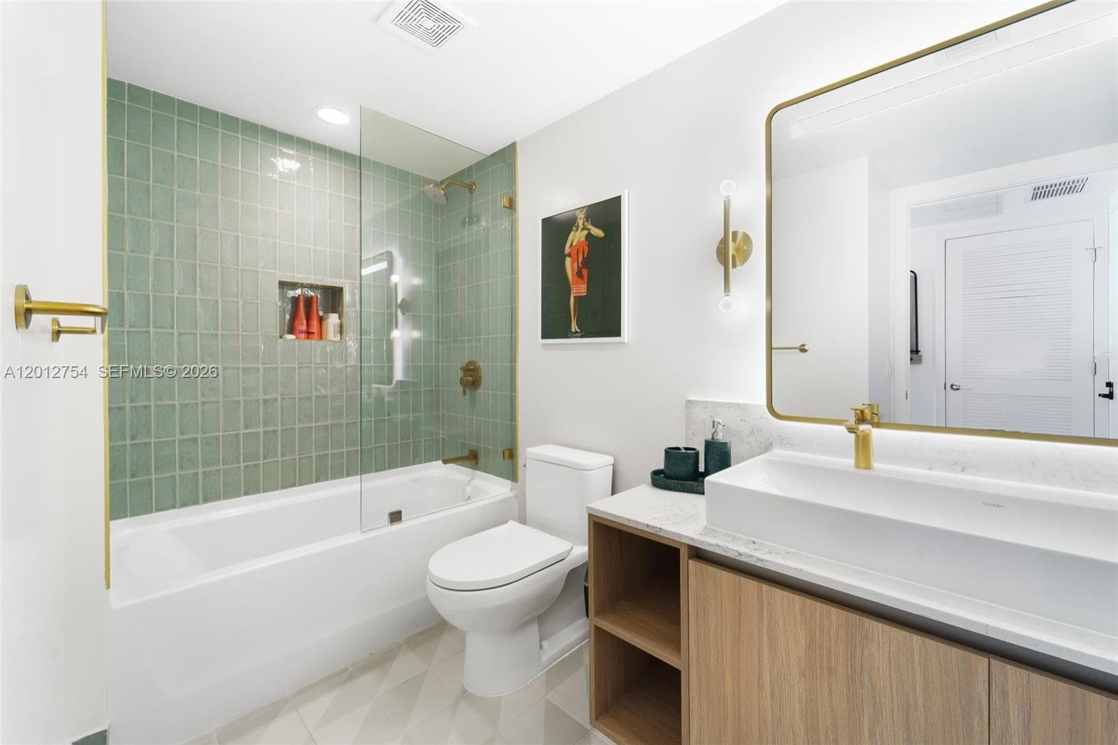 601 NE 1st Ave # 3210, Miami FL 33132 — 5
