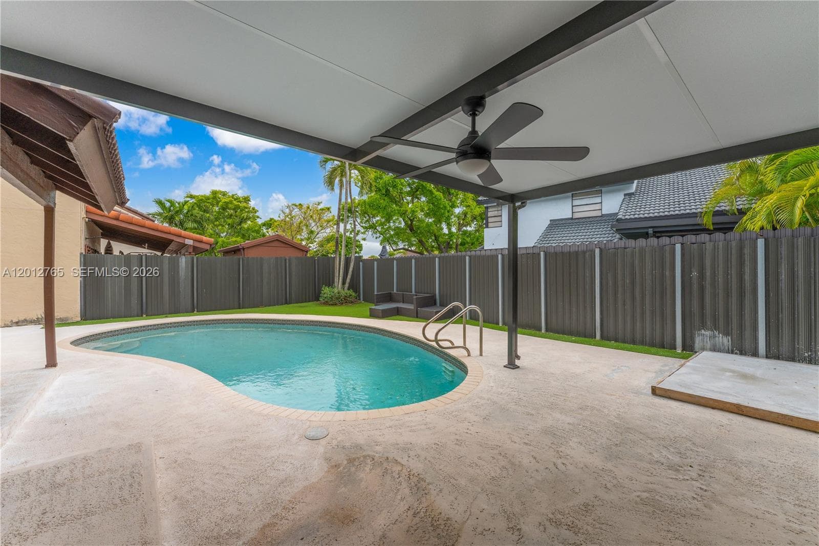 6327 SW 127th Pl, Miami FL 33183 — 35