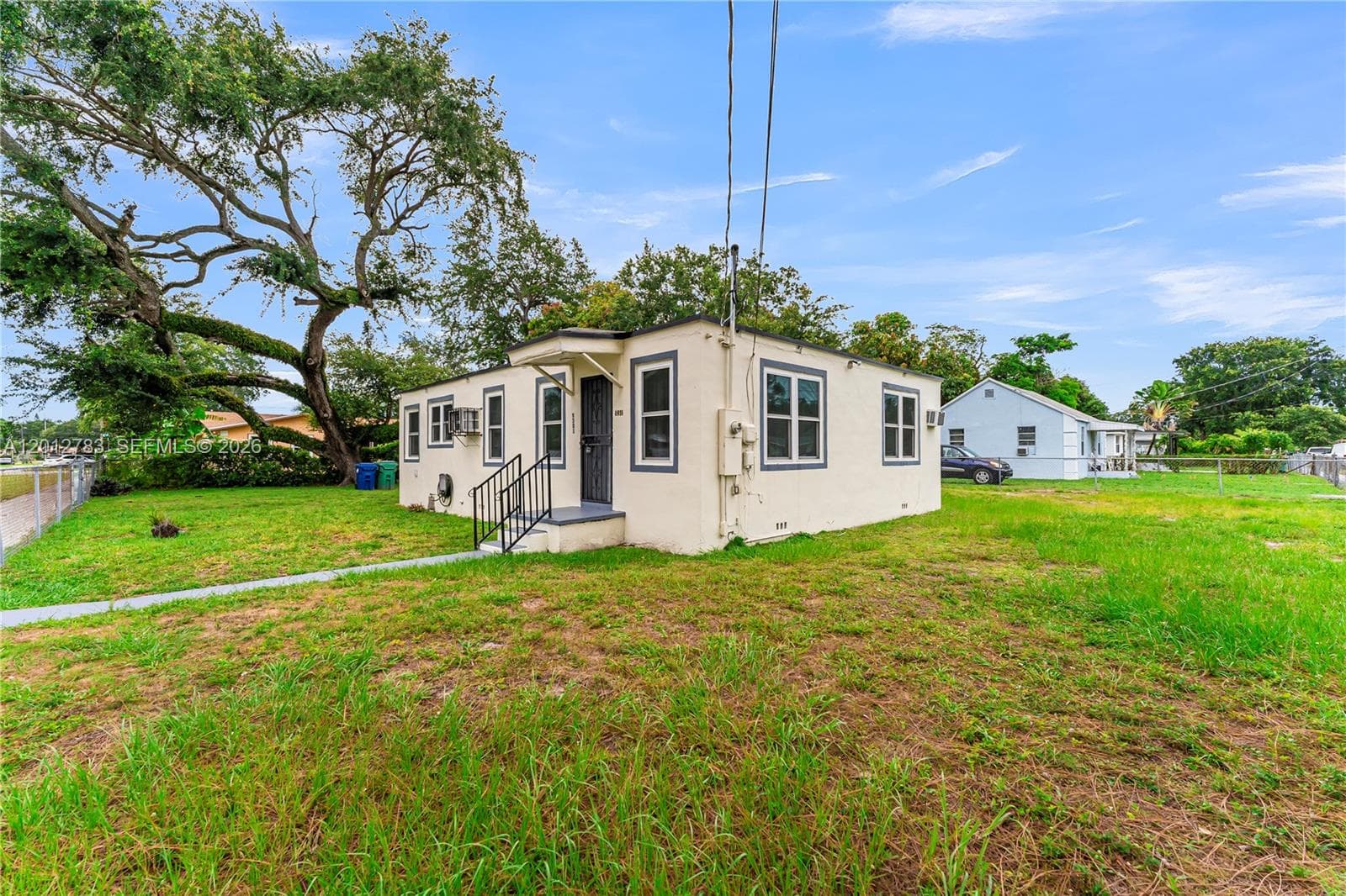 9301 NW 20th Ave, Miami FL 33147 — 23