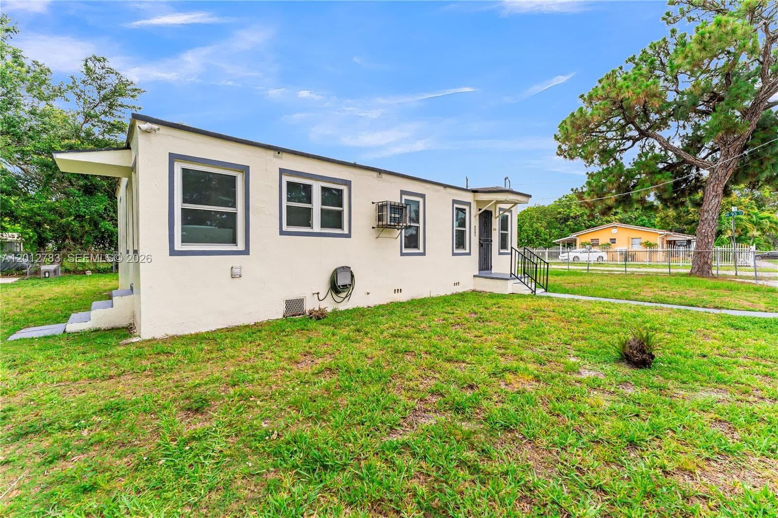 9301 NW 20th Ave, Miami FL 33147 — 29