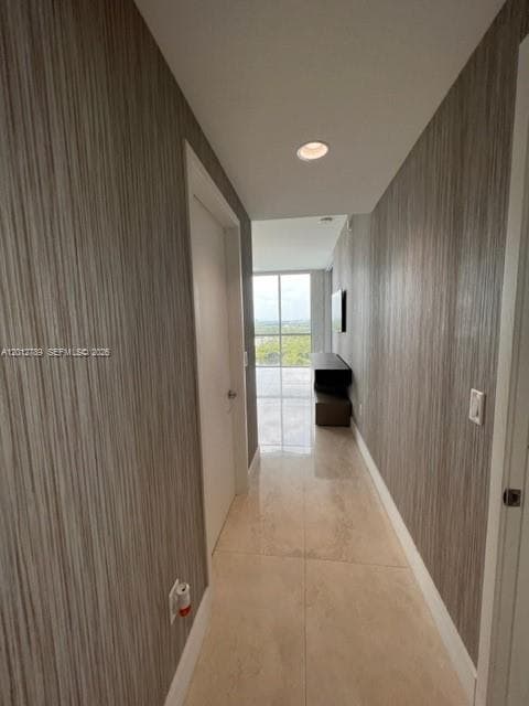 17111 Biscayne Blvd # 2102, North Miami Beach FL 33160 — 25