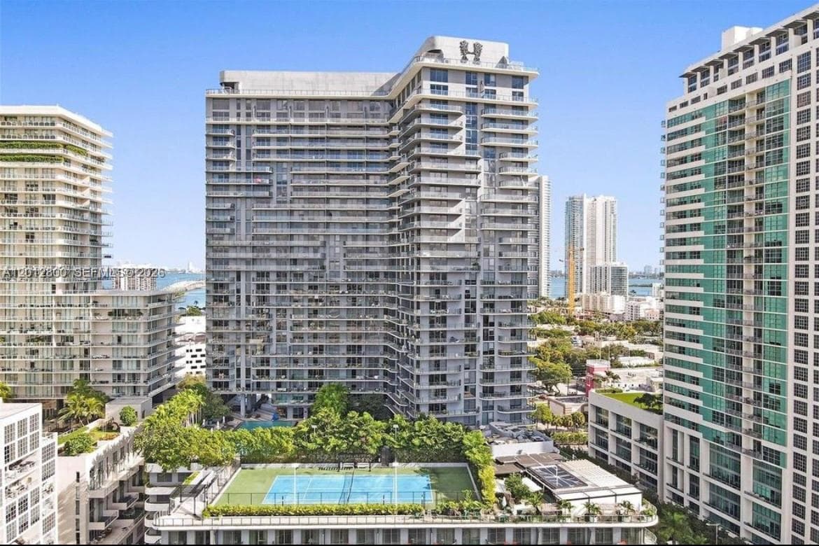 121 NE 34th St # L601, Miami FL 33137 — 32