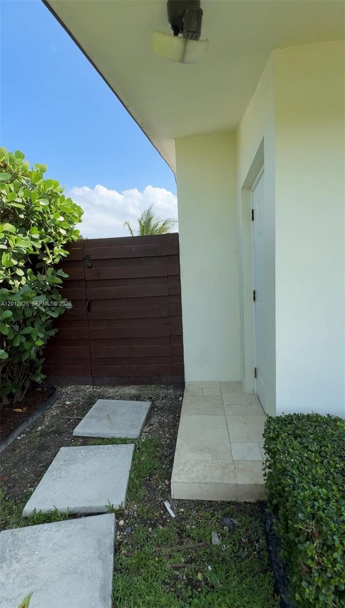 11960 SW 35th Ter # 1, Miami FL 33175 — 2