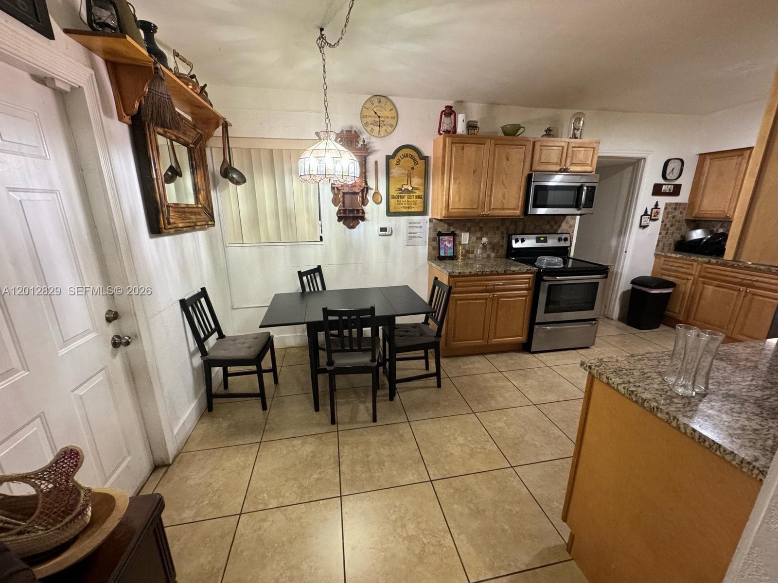 965 NE 146th St # B, North Miami FL 33161 — 5