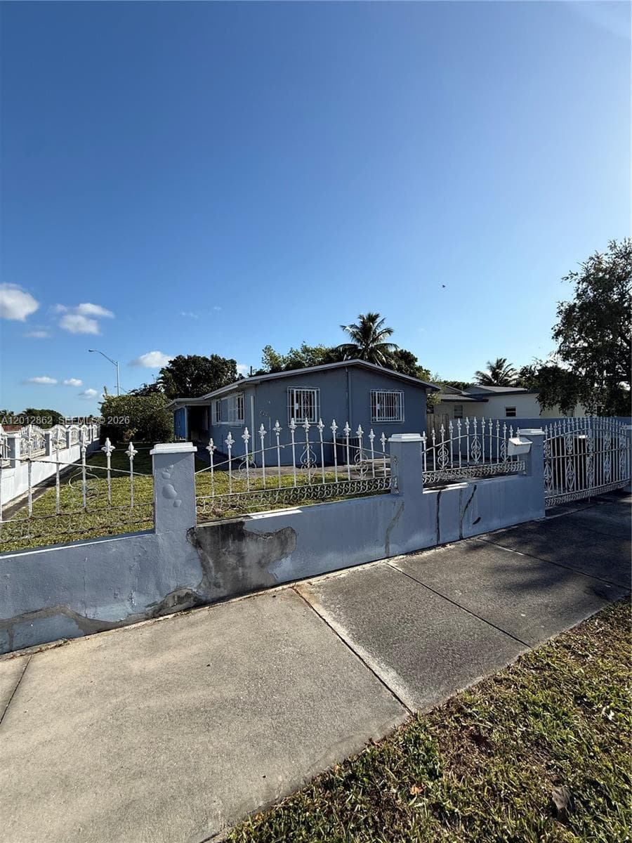 399 W 12th St, Hialeah FL 33010 — 23