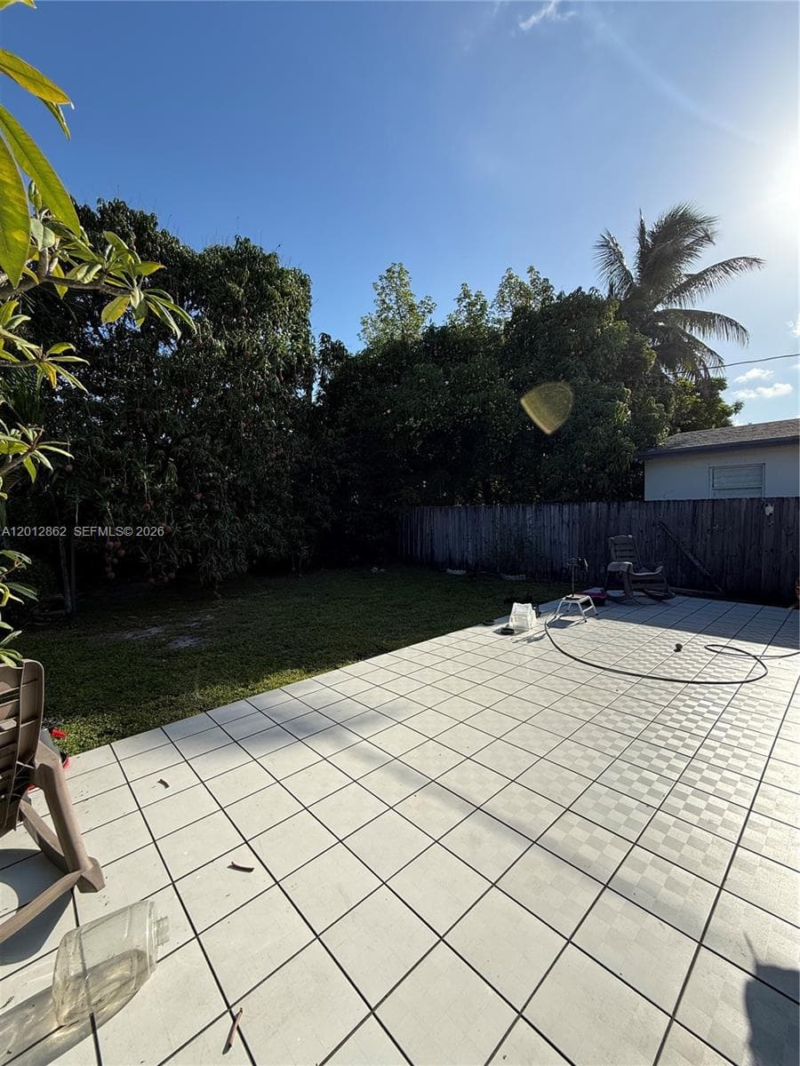 399 W 12th St, Hialeah FL 33010 — 16