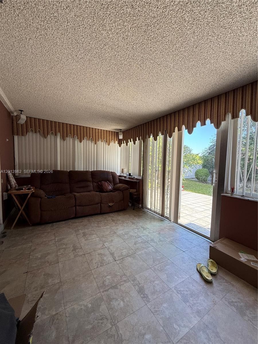 399 W 12th St, Hialeah FL 33010 — 9
