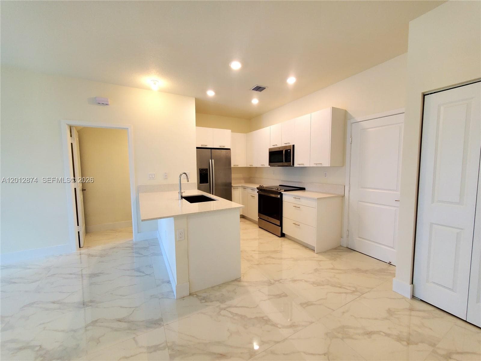4278 NW 82nd Ave # 4278, Doral FL 33166 — 14