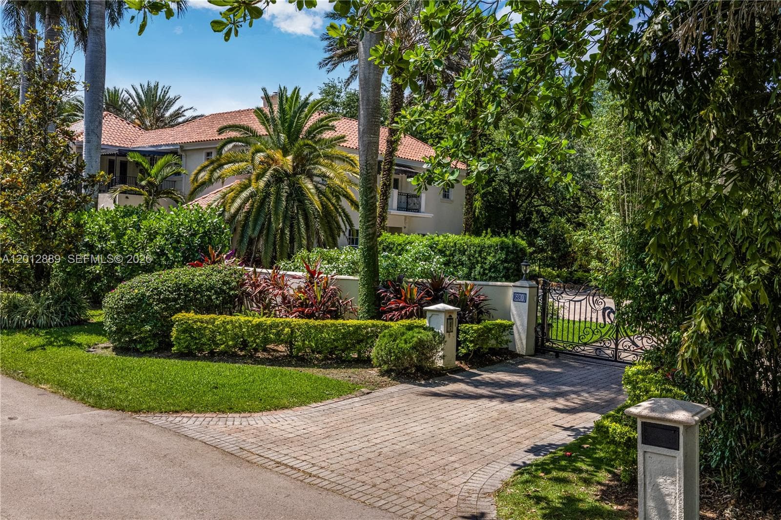6801 SW 94th St, Pinecrest FL 33156 — 2