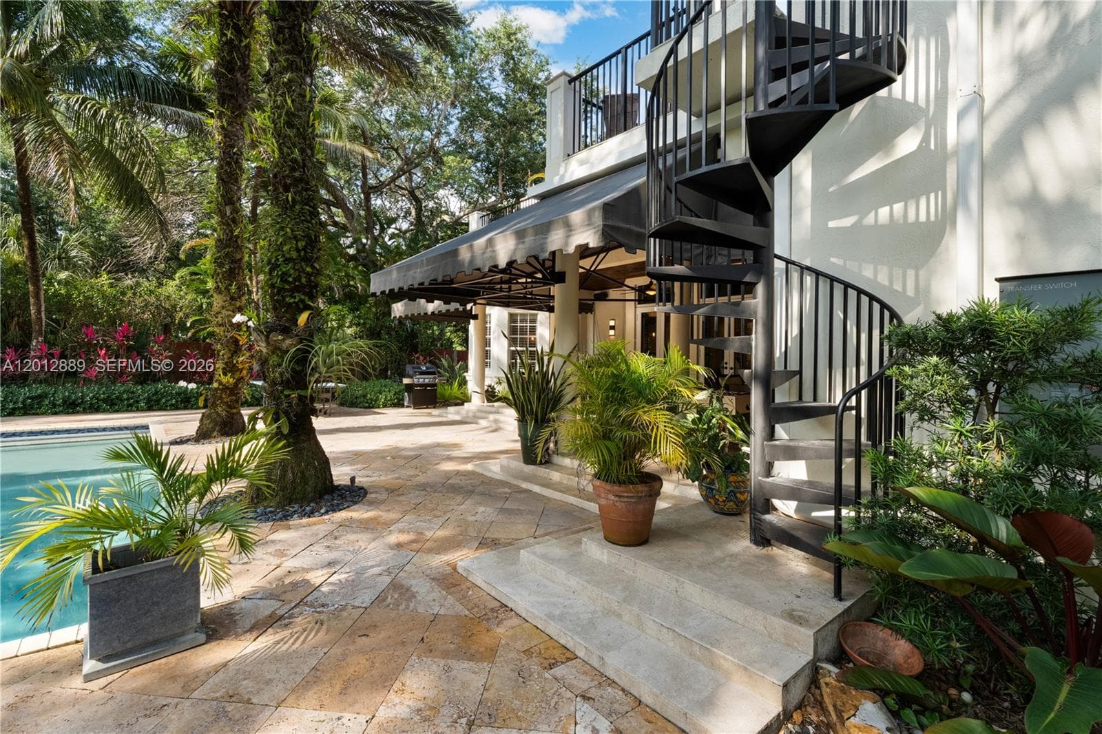 6801 SW 94th St, Pinecrest FL 33156 — 52