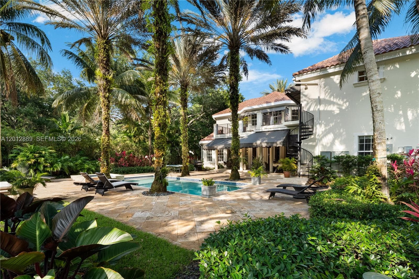 6801 SW 94th St, Pinecrest FL 33156 — 75