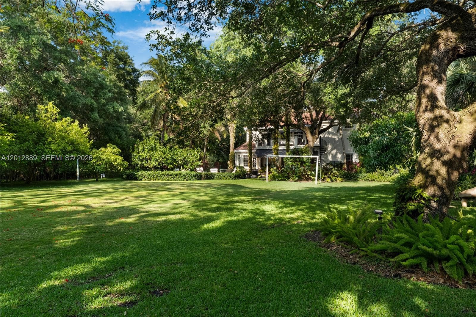 6801 SW 94th St, Pinecrest FL 33156 — 86